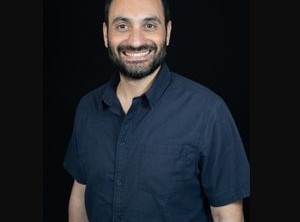 מני ממו - ספק